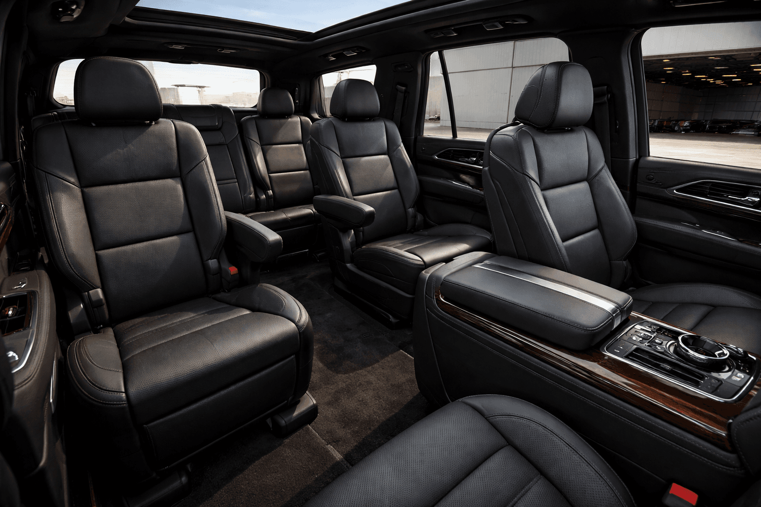 Cadillac Escalade - View 4